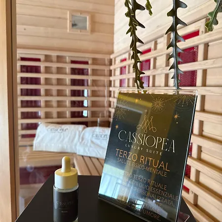Cassiopea Luxury ゲストハウス 4*